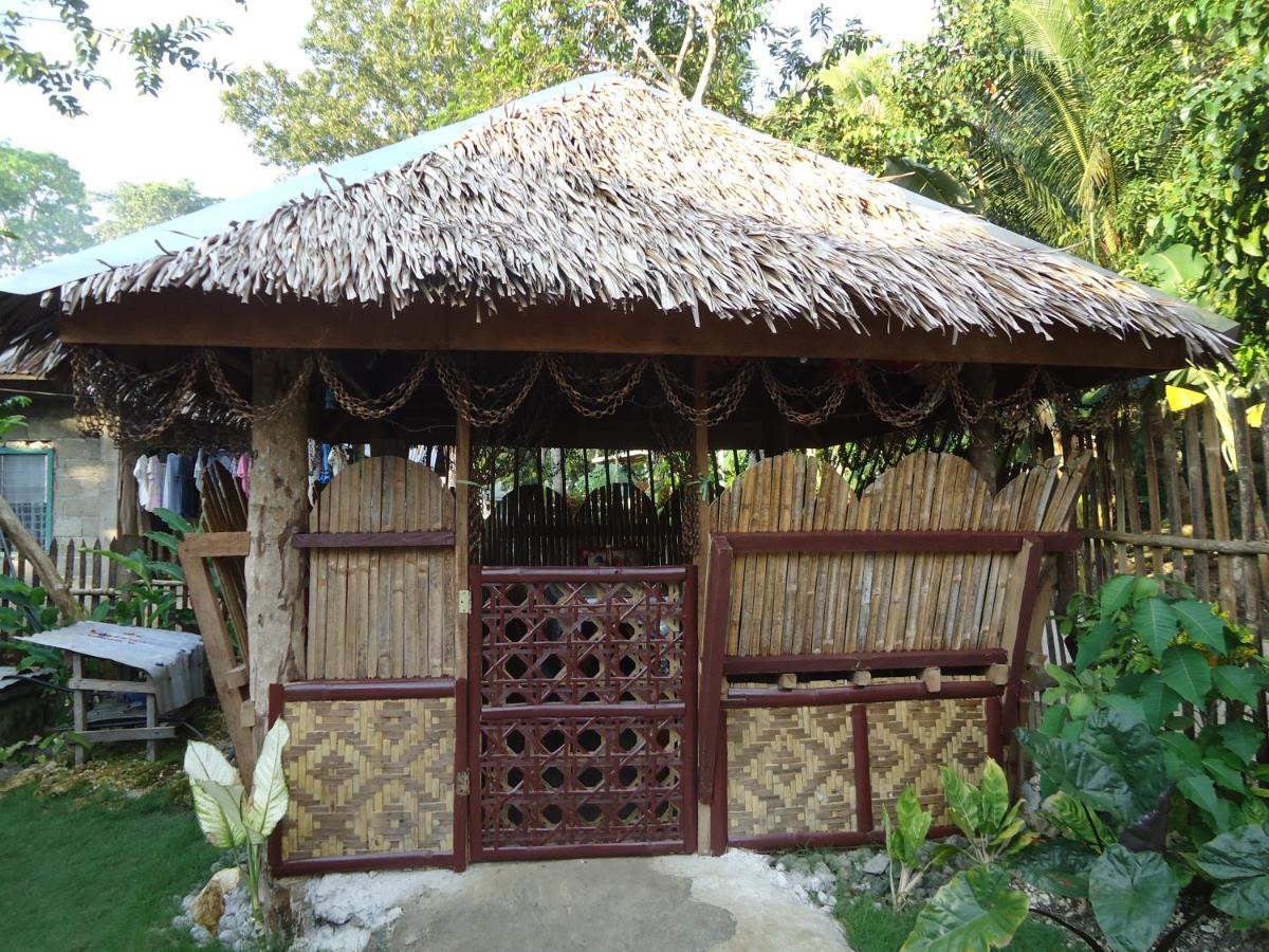Lhoyjean Garden Hostel Batuan Экстерьер фото