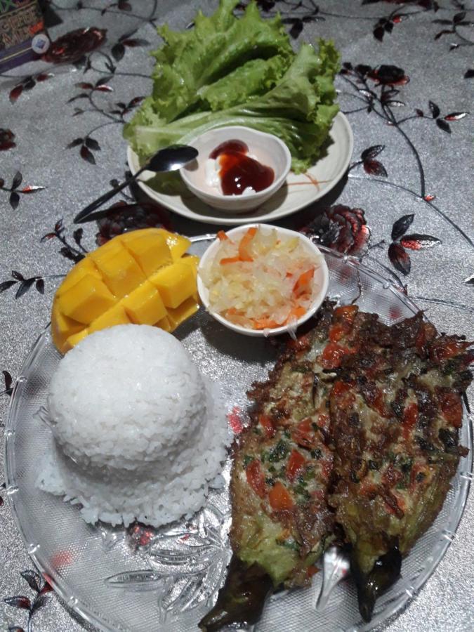 Lhoyjean Garden Hostel Batuan Экстерьер фото