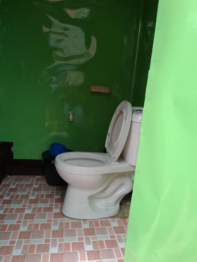 Lhoyjean Garden Hostel Batuan Экстерьер фото