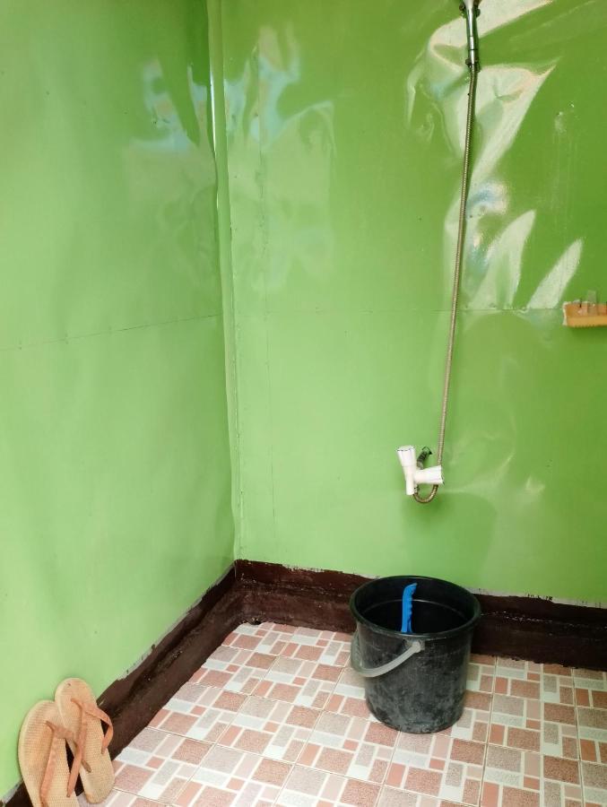 Lhoyjean Garden Hostel Batuan Экстерьер фото