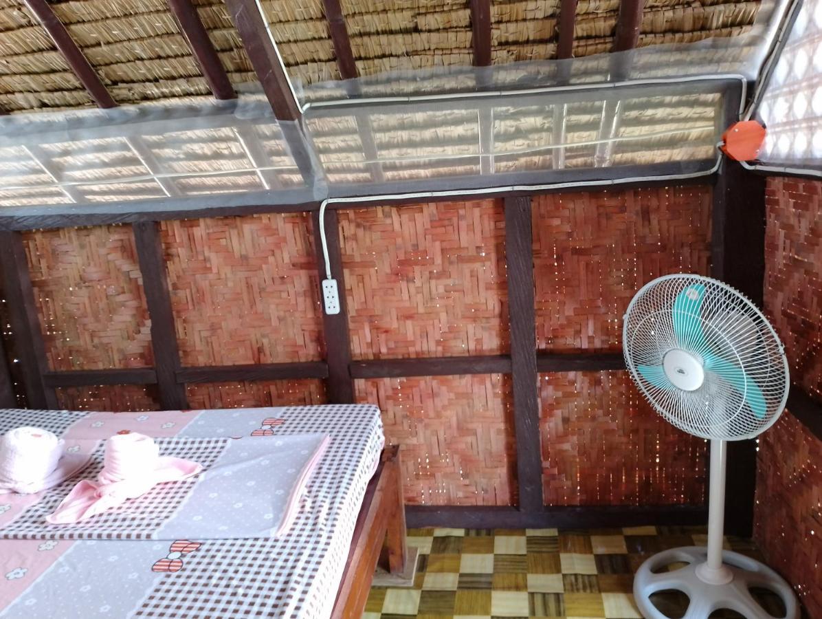 Lhoyjean Garden Hostel Batuan Экстерьер фото