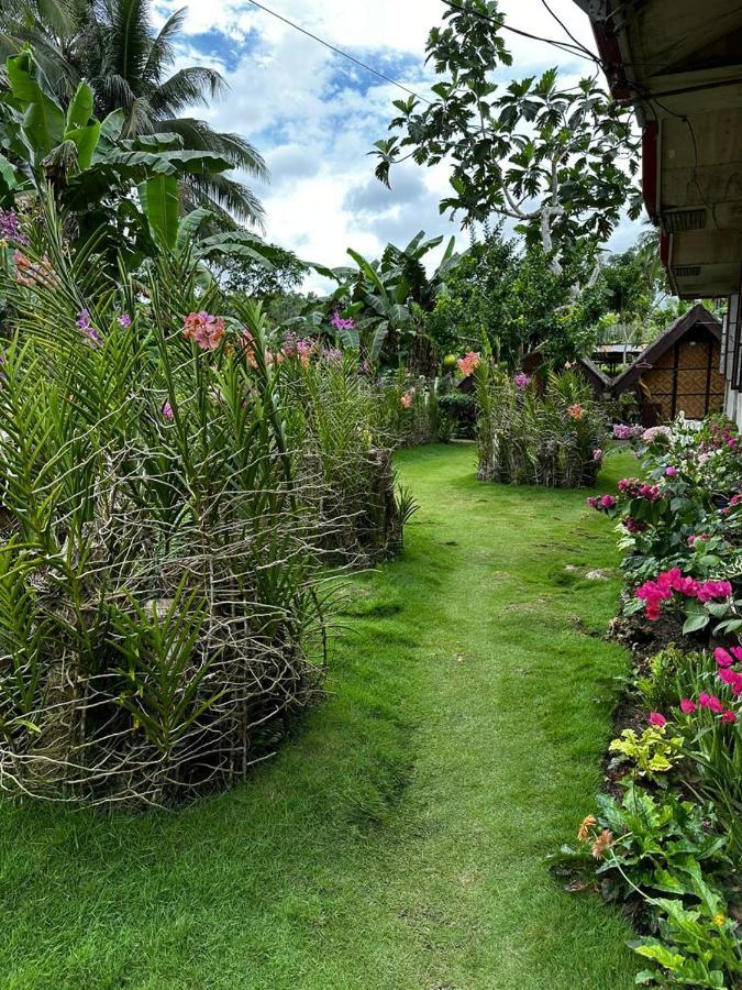 Lhoyjean Garden Hostel Batuan Экстерьер фото