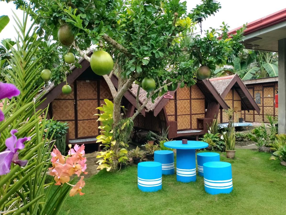 Lhoyjean Garden Hostel Batuan Экстерьер фото