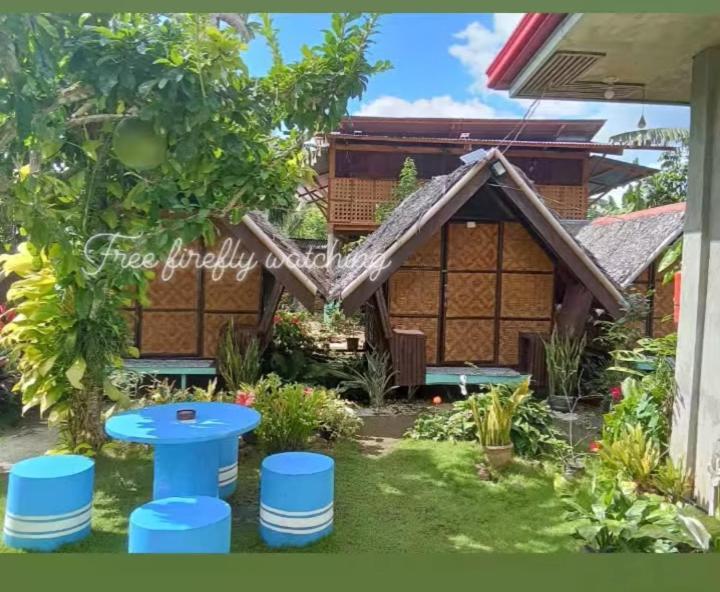 Lhoyjean Garden Hostel Batuan Экстерьер фото