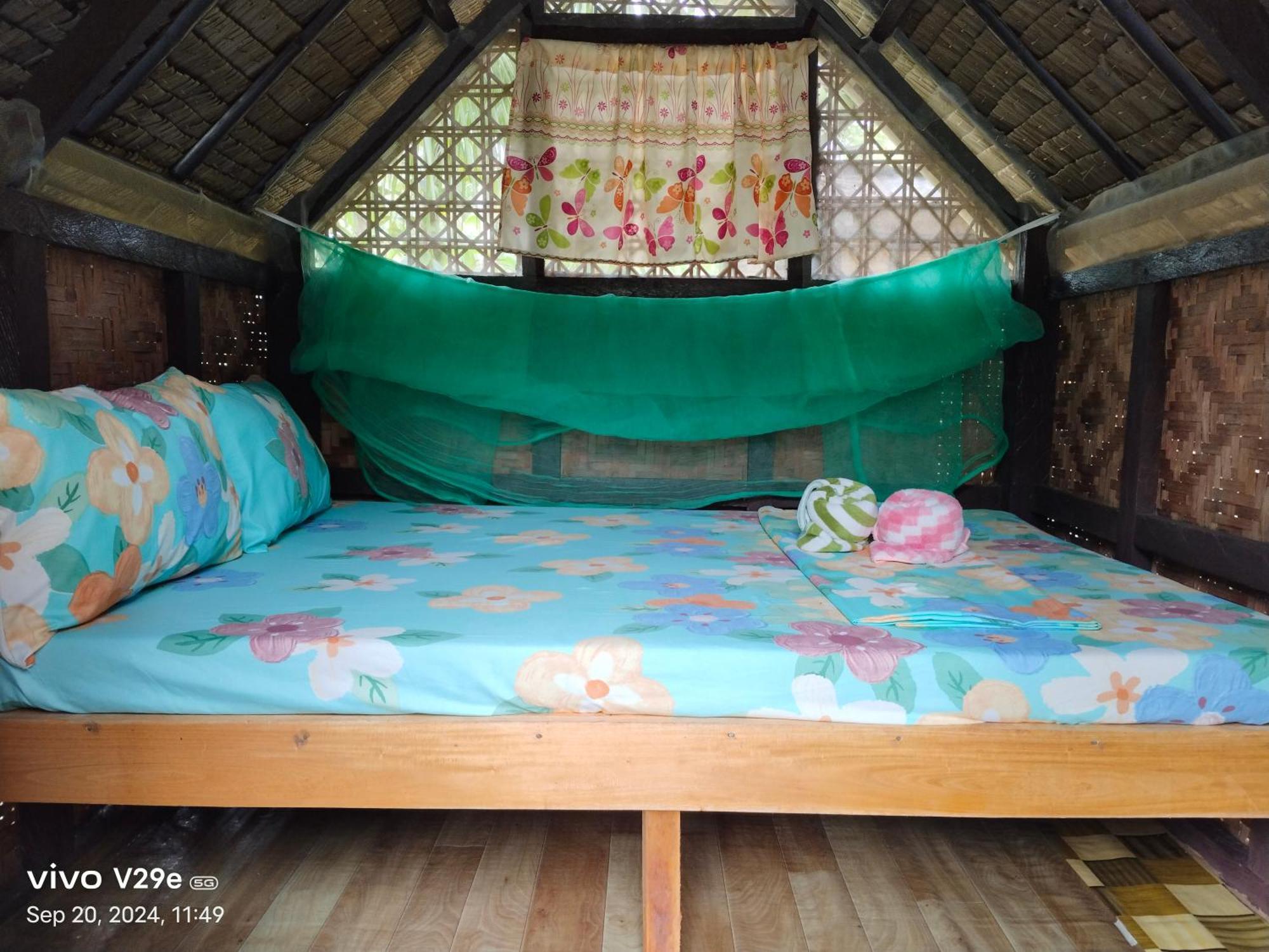 Lhoyjean Garden Hostel Batuan Экстерьер фото